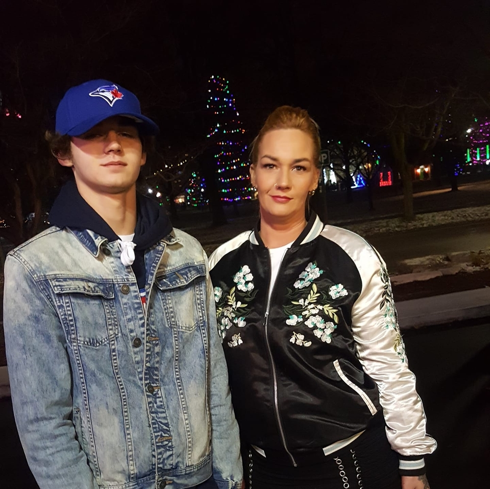 Meet your Posher, Crystal